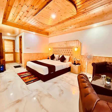 Himalayan Hill Queen Resort, Manali M98160-43400 Exterior photo