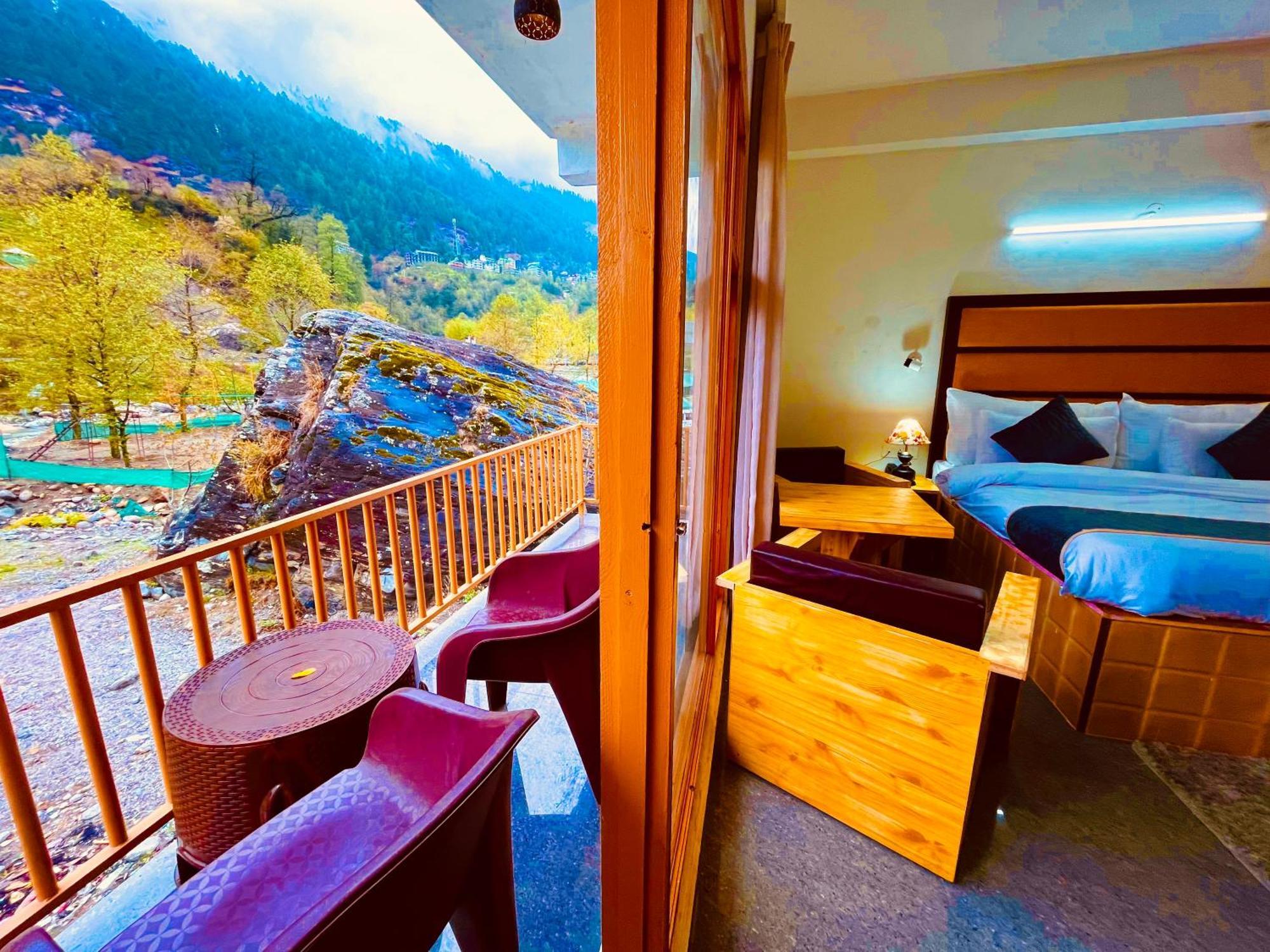 Himalayan Hill Queen Resort, Manali M98160-43400 Exterior photo